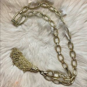 Kendra Scott necklace